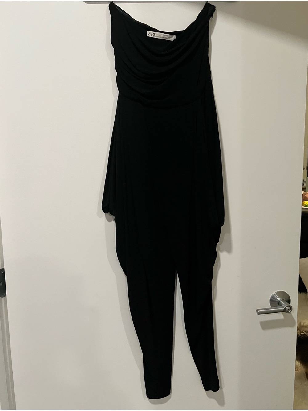 Zara Black Minimal Studio Top